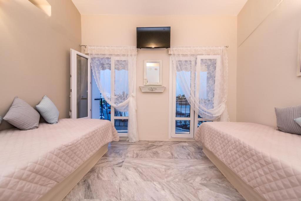 Fratelli Family Rooms Тинос Екстериор снимка