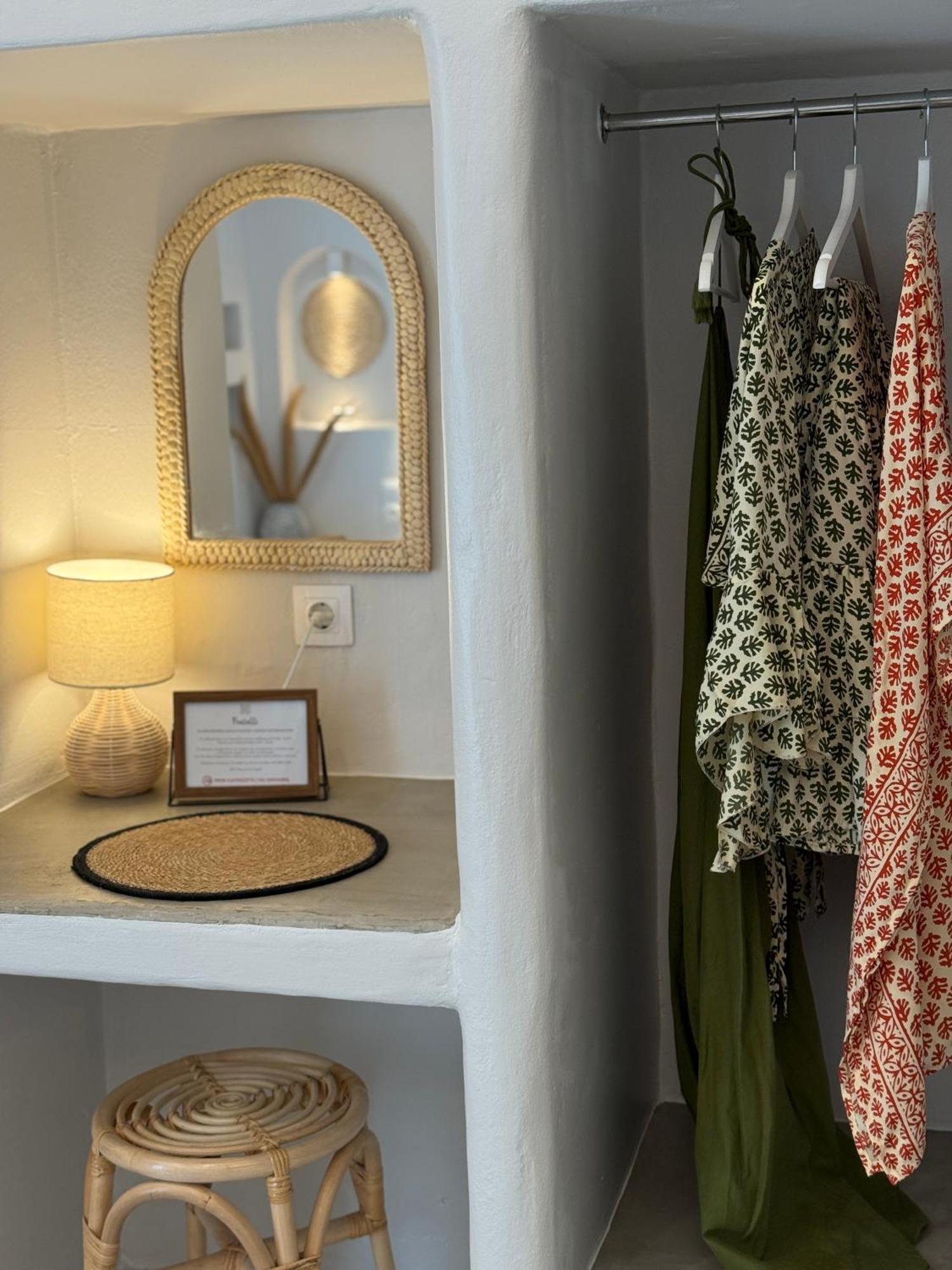Fratelli Family Rooms Тинос Екстериор снимка