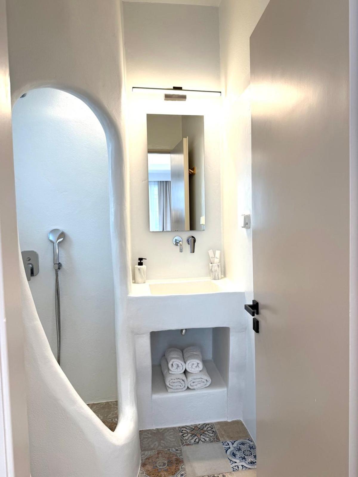 Fratelli Family Rooms Тинос Екстериор снимка