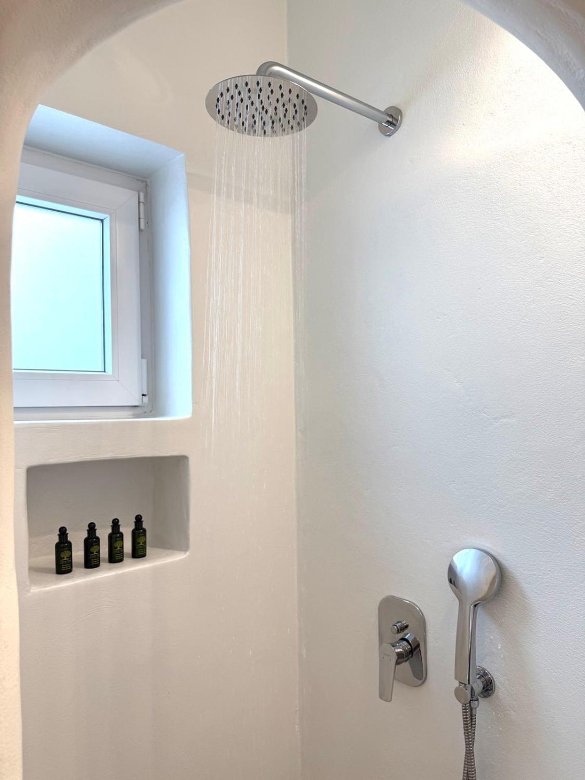 Fratelli Family Rooms Тинос Екстериор снимка